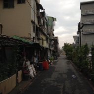 This was the alleyway we walked through to get to the MRT. (The MRT/Taiwan Railway station is the large grey building on the right).